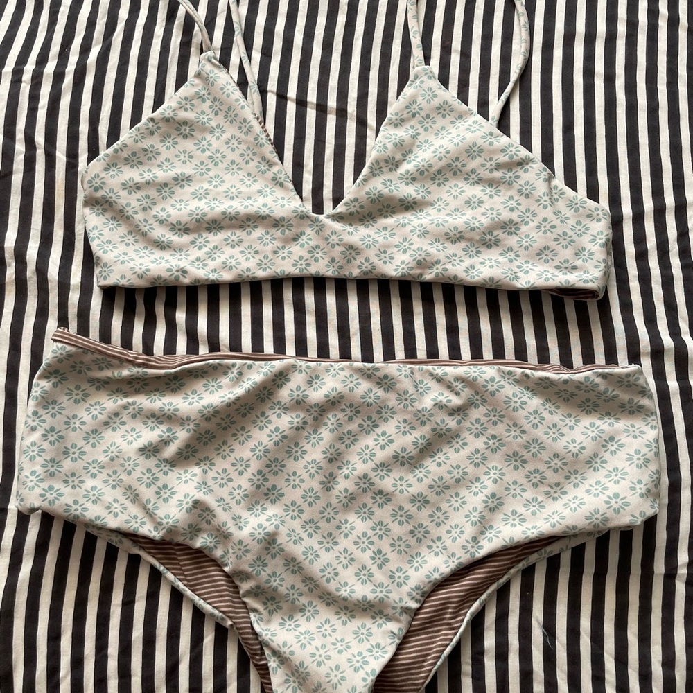 ✖️SOLD✖️Small Daisy set
